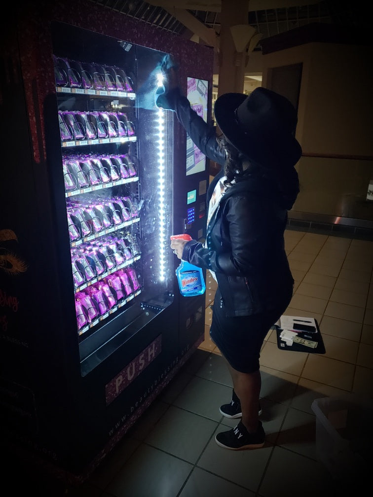 Brand Up Boss: Start A Eyelash Vending Machine Business