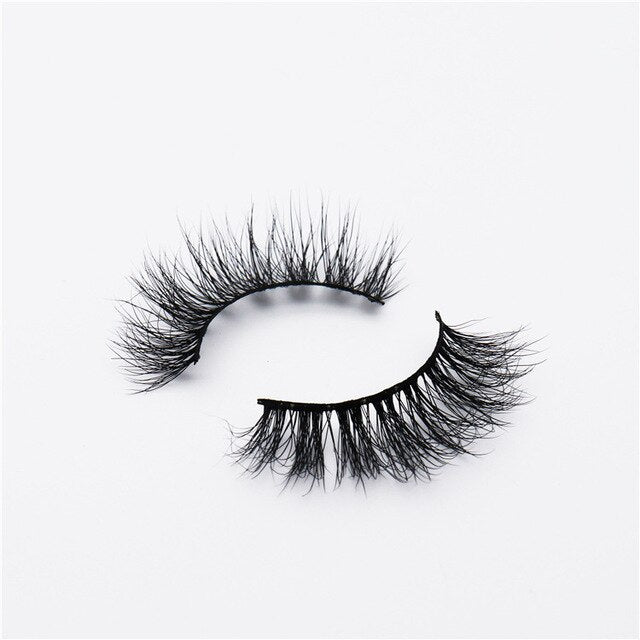 A Pair of Fake Sable Fur Natural Eyelashes